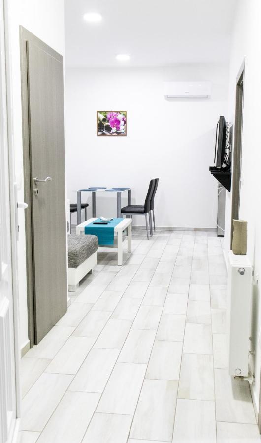 Trika Apartman Sárvár Buitenkant foto