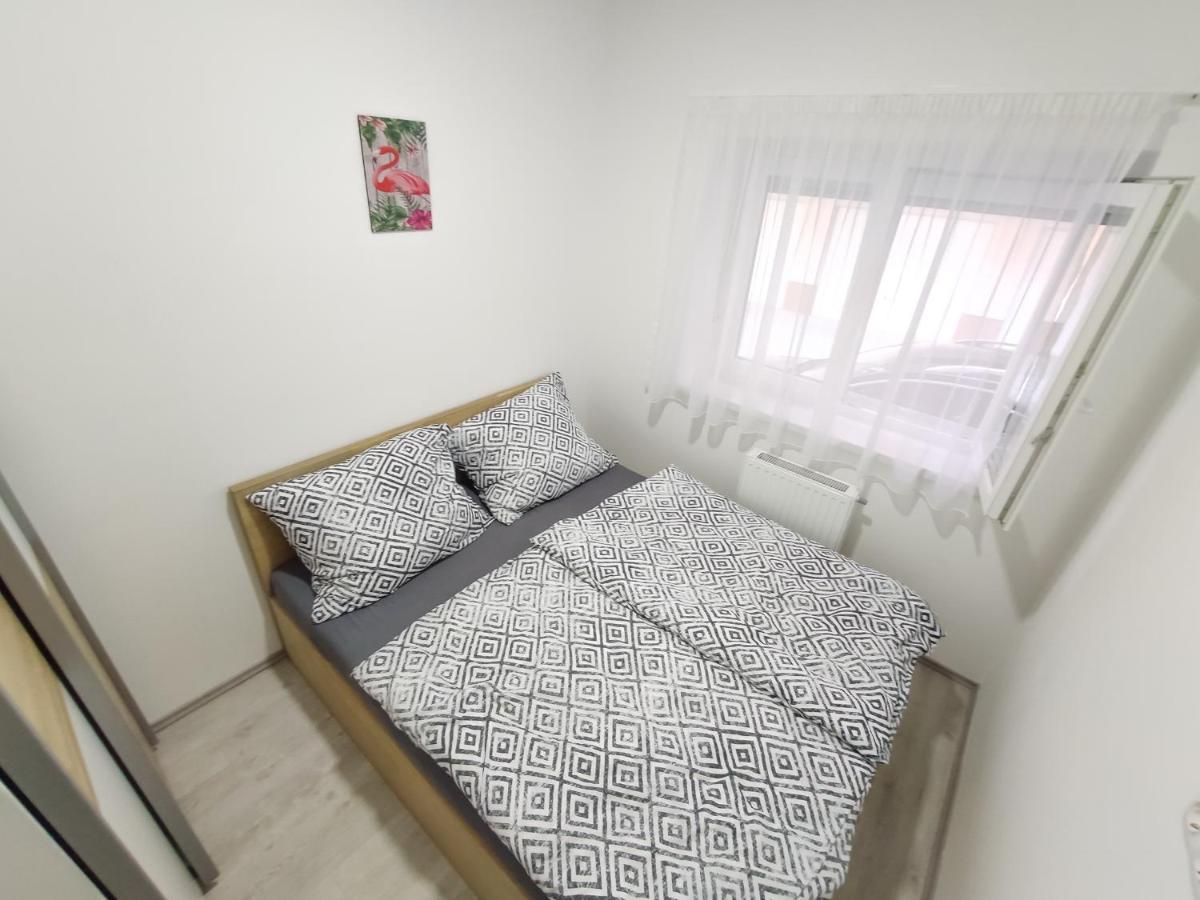 Trika Apartman Sárvár Buitenkant foto